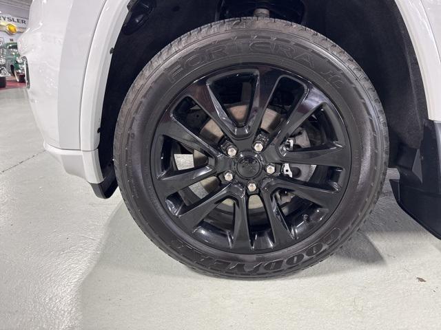 used 2019 Jeep Grand Cherokee car, priced at $25,056