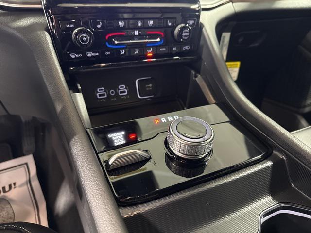 new 2025 Jeep Grand Cherokee car, priced at $46,583