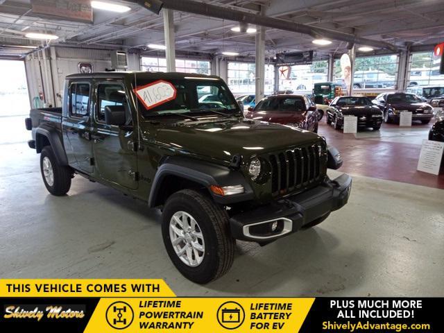 new 2023 Jeep Gladiator car, priced at $39,998