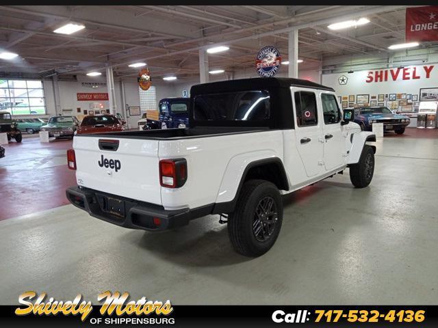 new 2024 Jeep Gladiator car, priced at $45,252