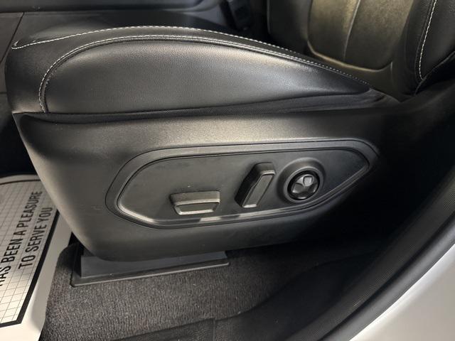 used 2022 Jeep Grand Cherokee L car, priced at $35,995