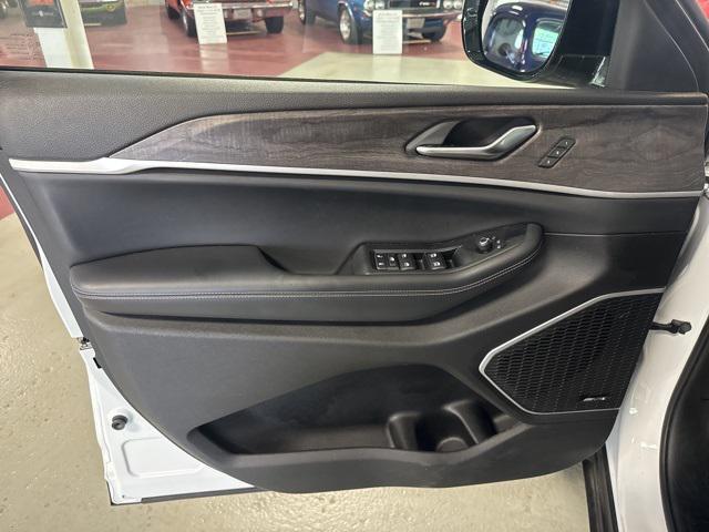 used 2022 Jeep Grand Cherokee L car, priced at $35,995