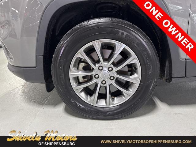 used 2021 Jeep Cherokee car, priced at $20,995