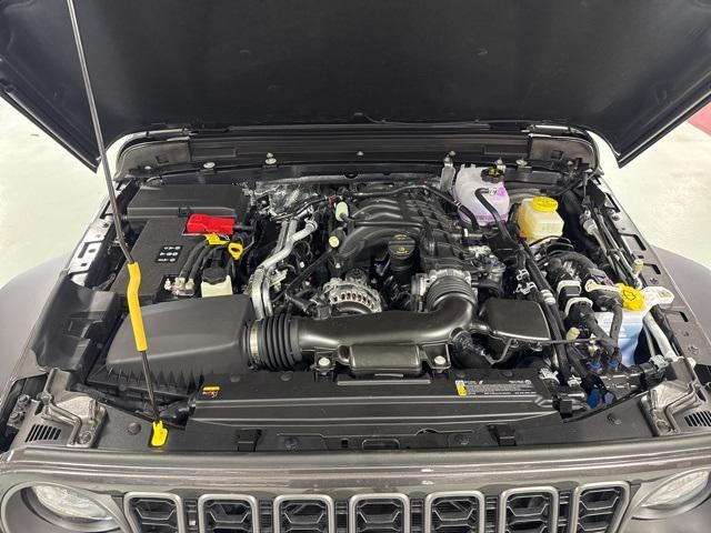 new 2025 Jeep Wrangler car, priced at $46,986