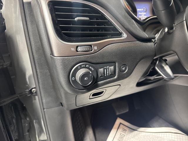 used 2022 Jeep Cherokee car, priced at $28,577