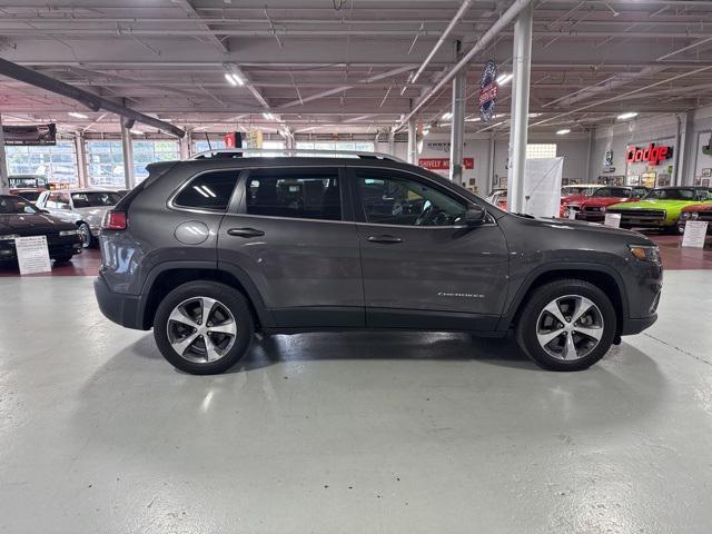 used 2019 Jeep Cherokee car, priced at $18,995