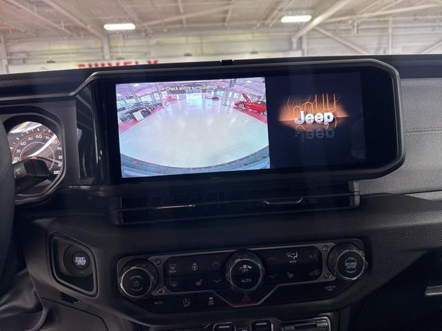 new 2025 Jeep Wrangler car, priced at $43,891
