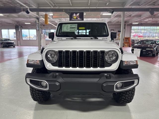 new 2025 Jeep Gladiator car, priced at $43,820