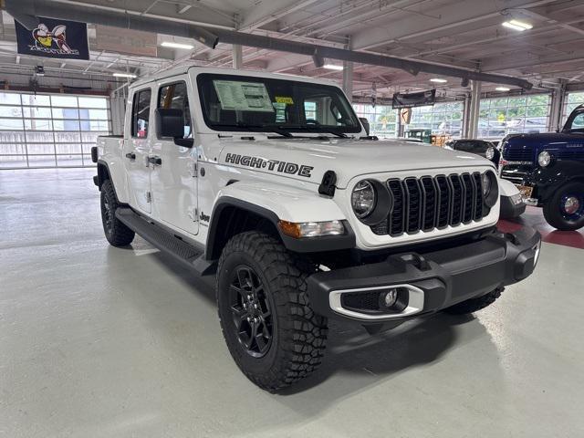 new 2025 Jeep Gladiator car, priced at $43,820