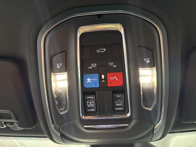 new 2025 Jeep Grand Cherokee L car, priced at $43,429