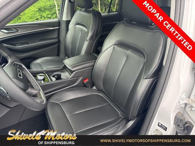 used 2024 Jeep Grand Cherokee car, priced at $39,670