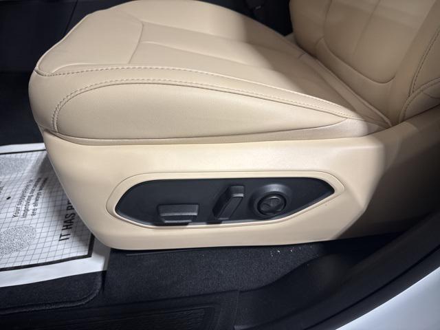 new 2025 Jeep Grand Cherokee L car, priced at $45,315