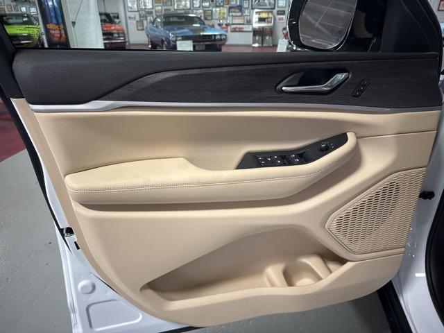 new 2025 Jeep Grand Cherokee L car, priced at $45,315