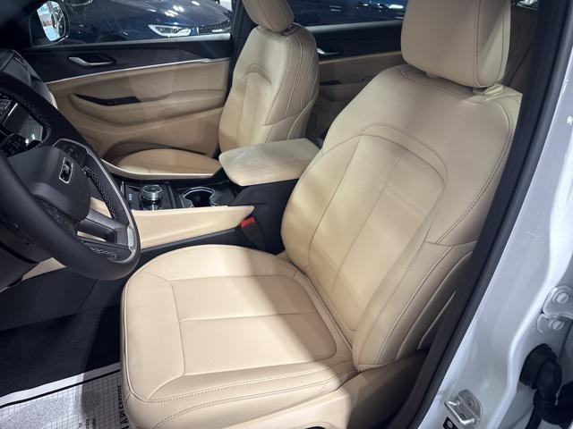 new 2025 Jeep Grand Cherokee L car, priced at $45,315