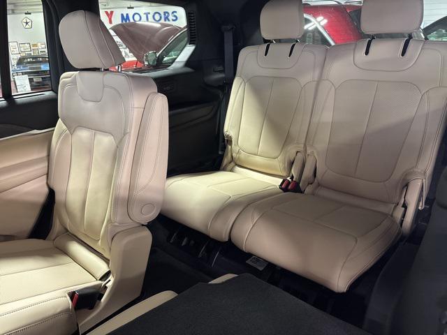 new 2025 Jeep Grand Cherokee L car, priced at $48,996
