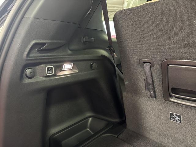 new 2025 Jeep Grand Cherokee L car, priced at $48,996