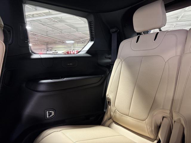 new 2025 Jeep Grand Cherokee L car, priced at $48,996