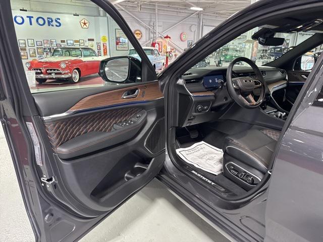 new 2025 Jeep Grand Cherokee car, priced at $55,035