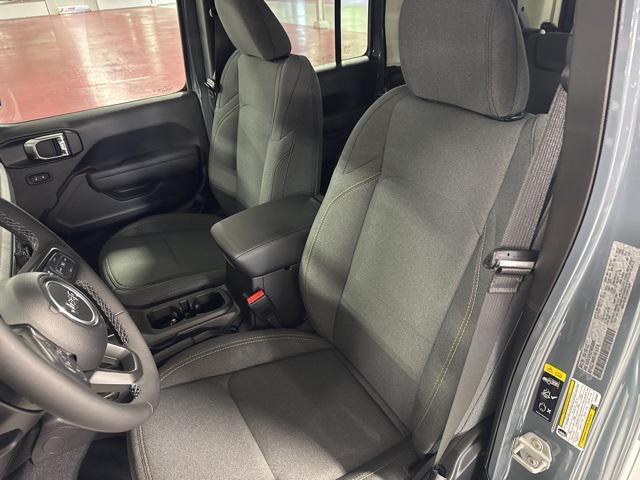 new 2025 Jeep Wrangler car, priced at $50,085