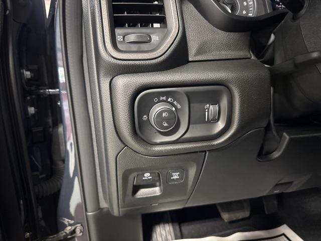 new 2025 Ram 1500 car, priced at $44,554