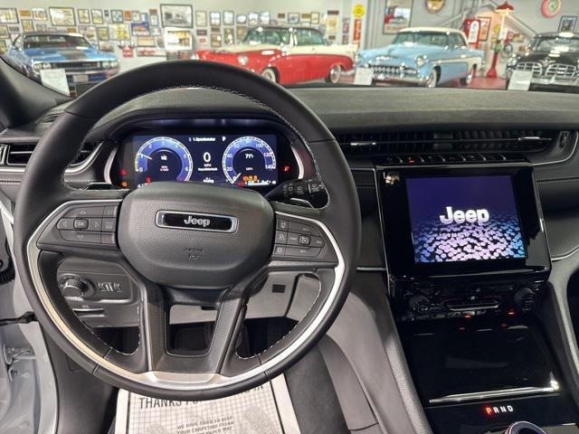 new 2025 Jeep Grand Cherokee car, priced at $42,570
