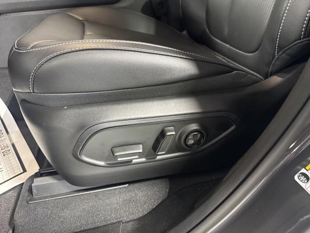 new 2025 Jeep Grand Cherokee L car, priced at $51,212