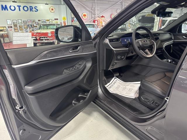new 2025 Jeep Grand Cherokee L car, priced at $51,212