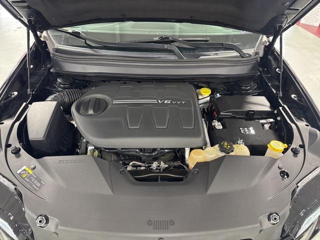 used 2022 Jeep Cherokee car, priced at $27,995