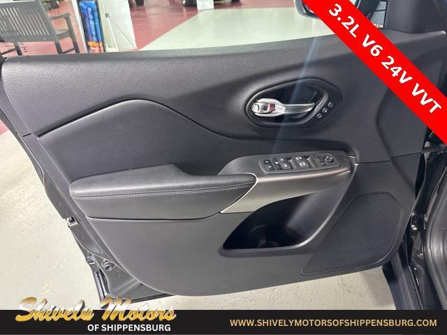 used 2022 Jeep Cherokee car, priced at $26,395