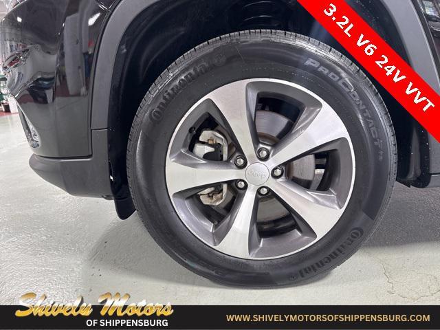 used 2022 Jeep Cherokee car, priced at $26,395