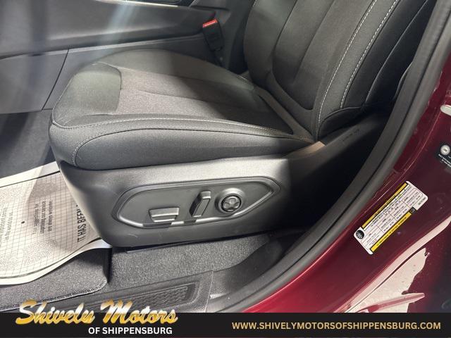 new 2025 Jeep Grand Cherokee L car, priced at $40,992