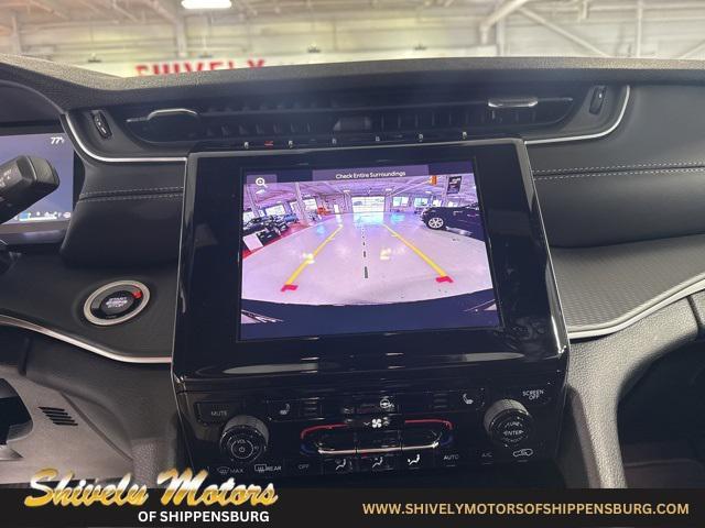 new 2025 Jeep Grand Cherokee L car, priced at $40,992