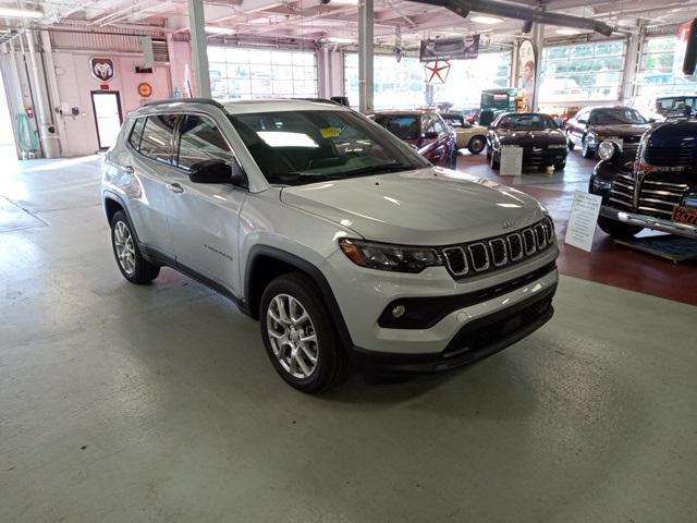 new 2024 Jeep Compass car, priced at $35,345