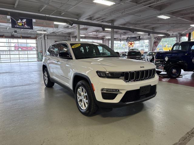 used 2023 Jeep Grand Cherokee car, priced at $31,995