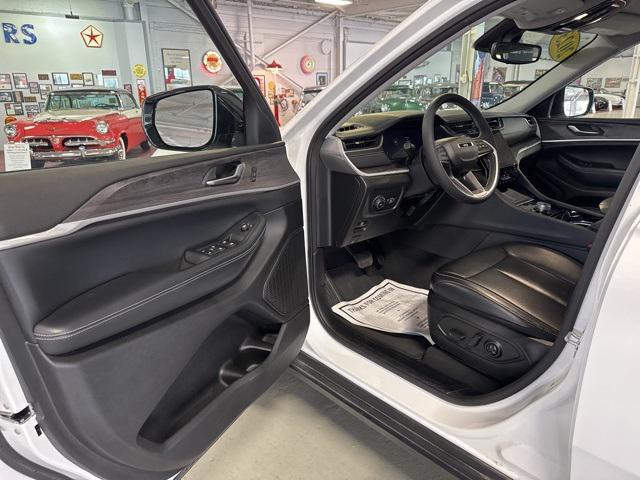 used 2023 Jeep Grand Cherokee car, priced at $31,995