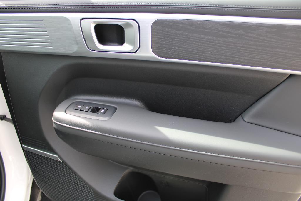 new 2025 Hyundai SANTA FE HEV car, priced at $46,637