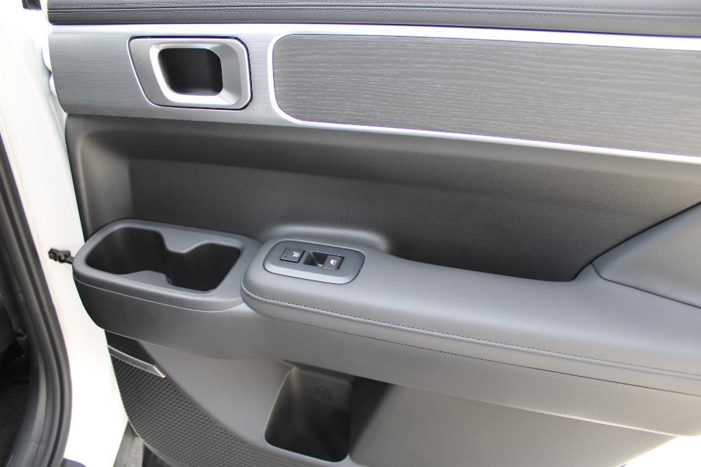 new 2025 Hyundai SANTA FE HEV car, priced at $46,637
