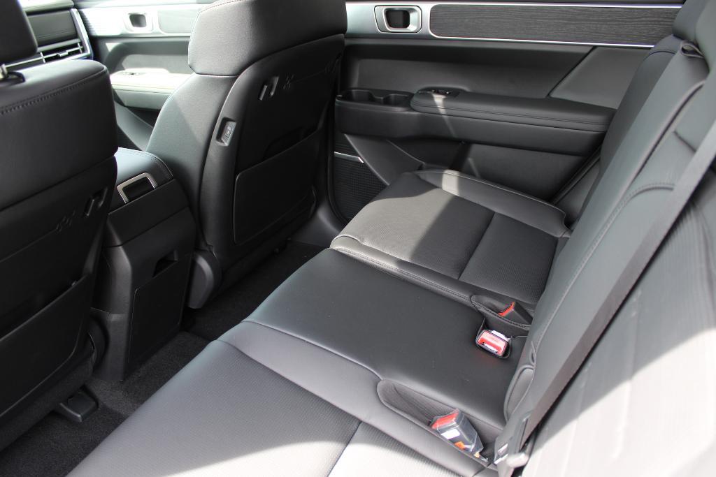new 2025 Hyundai SANTA FE HEV car, priced at $46,637
