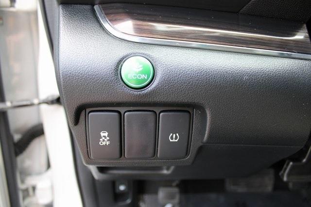 used 2016 Honda CR-V car, priced at $18,424