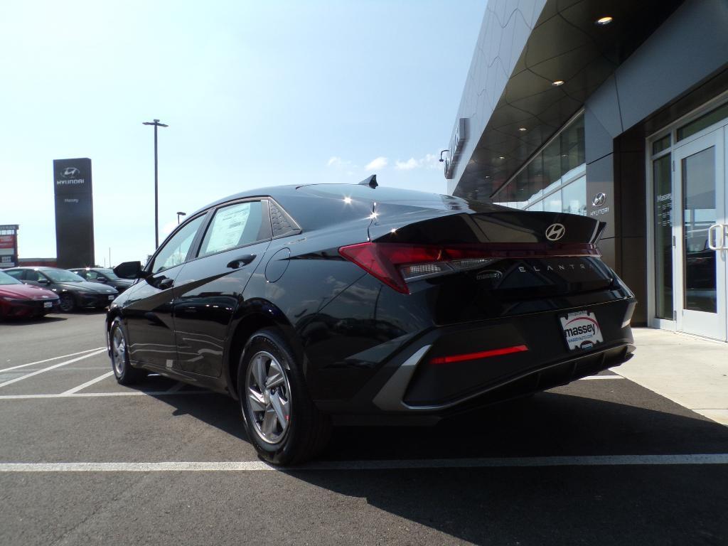 new 2025 Hyundai Elantra car, priced at $23,257