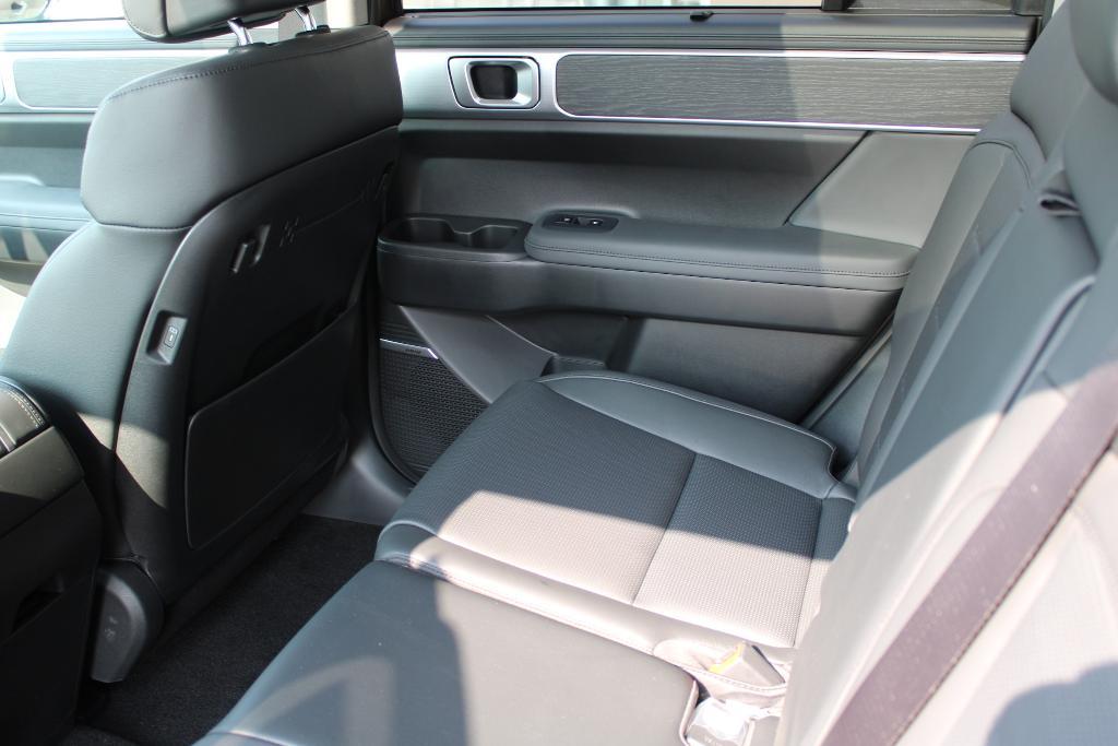 new 2025 Hyundai SANTA FE HEV car, priced at $45,432