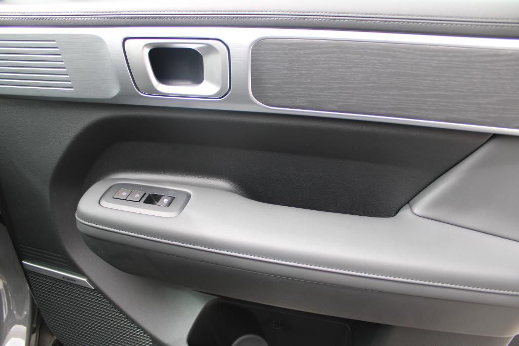 new 2025 Hyundai SANTA FE HEV car, priced at $49,039