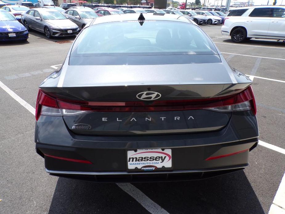 new 2025 Hyundai Elantra car, priced at $21,971