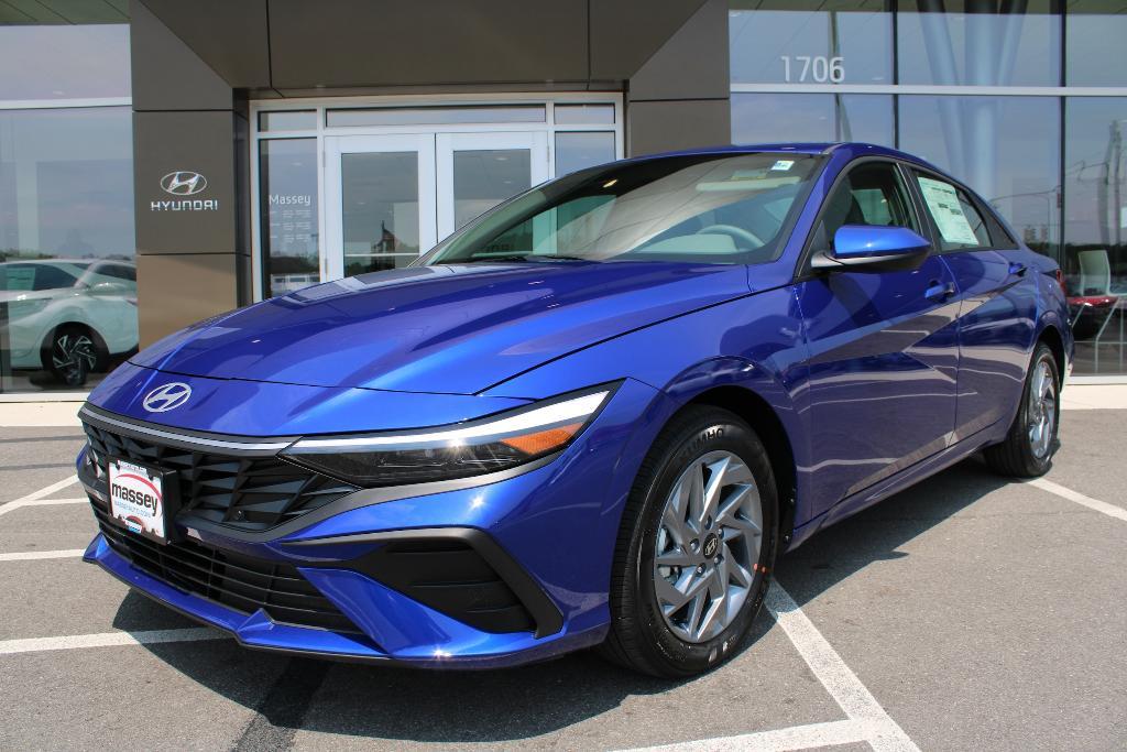 new 2025 Hyundai ELANTRA HEV car, priced at $25,548