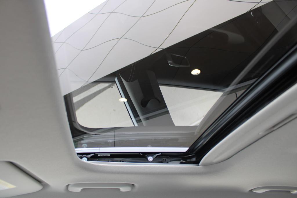 new 2025 Hyundai Venue car, priced at $22,904