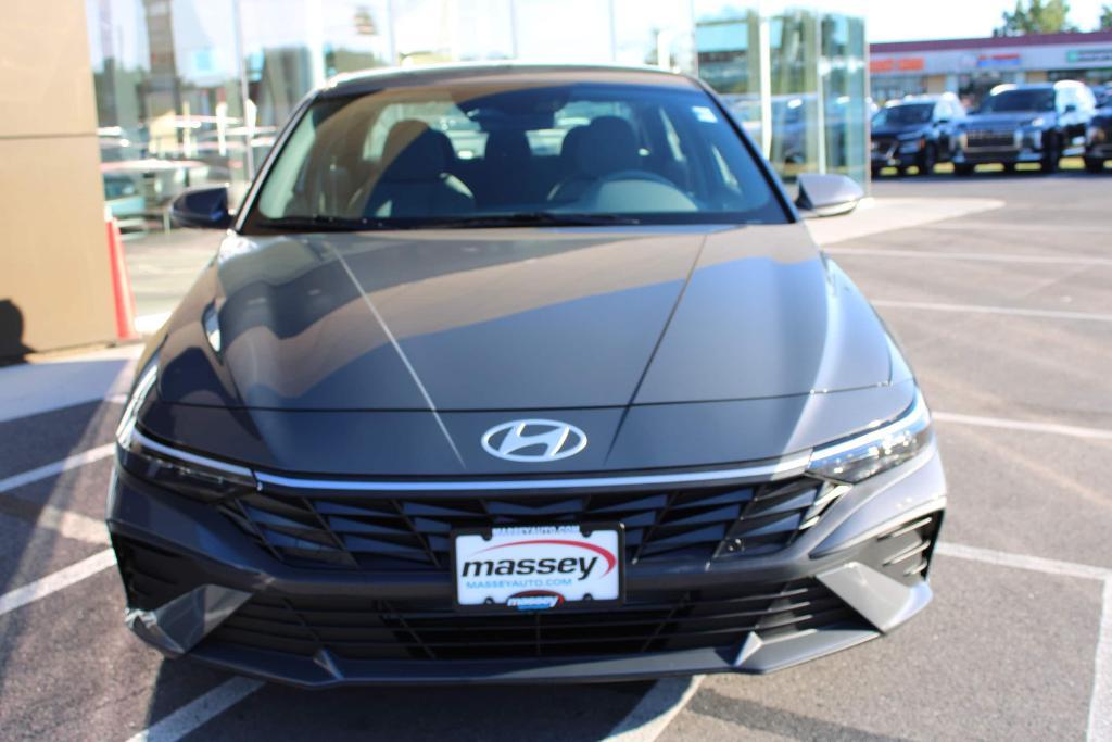 new 2025 Hyundai Elantra car, priced at $22,015