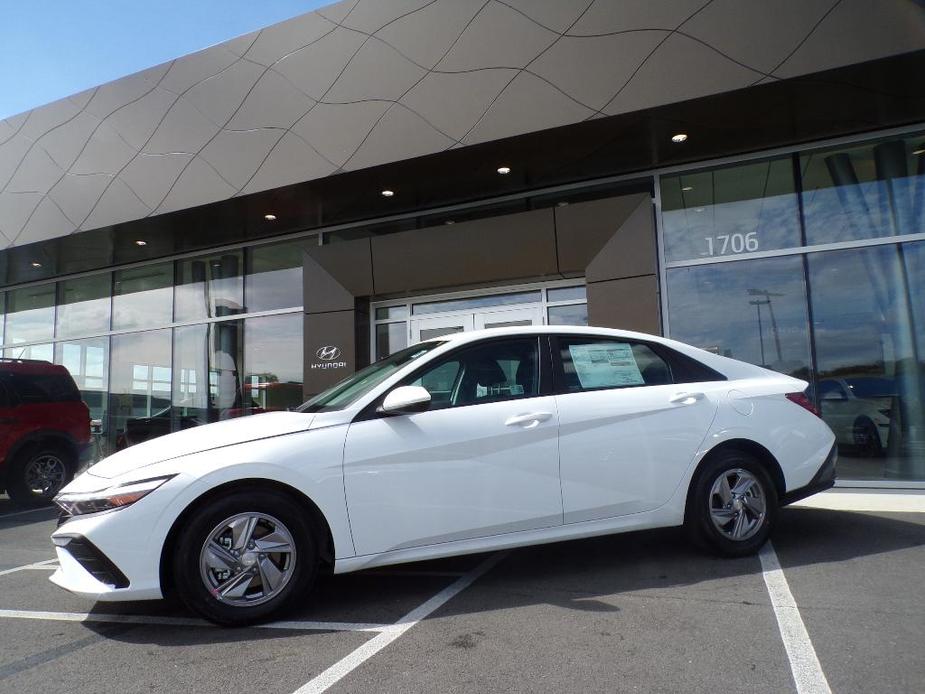 new 2025 Hyundai Elantra car, priced at $22,416