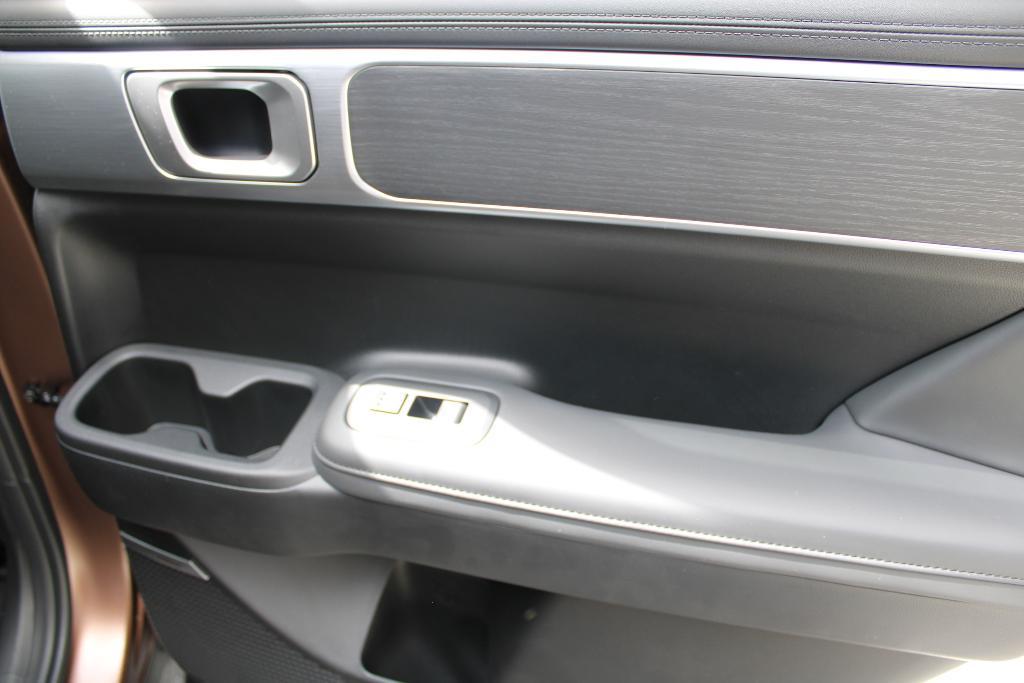 new 2025 Hyundai SANTA FE HEV car, priced at $49,815