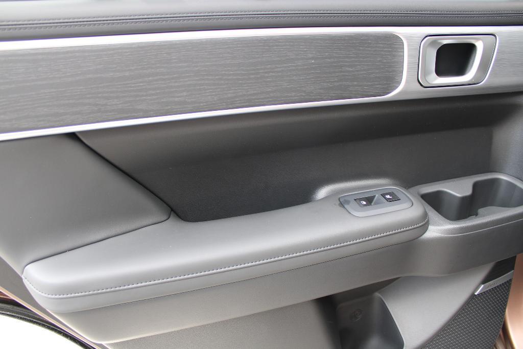 new 2025 Hyundai SANTA FE HEV car, priced at $49,815