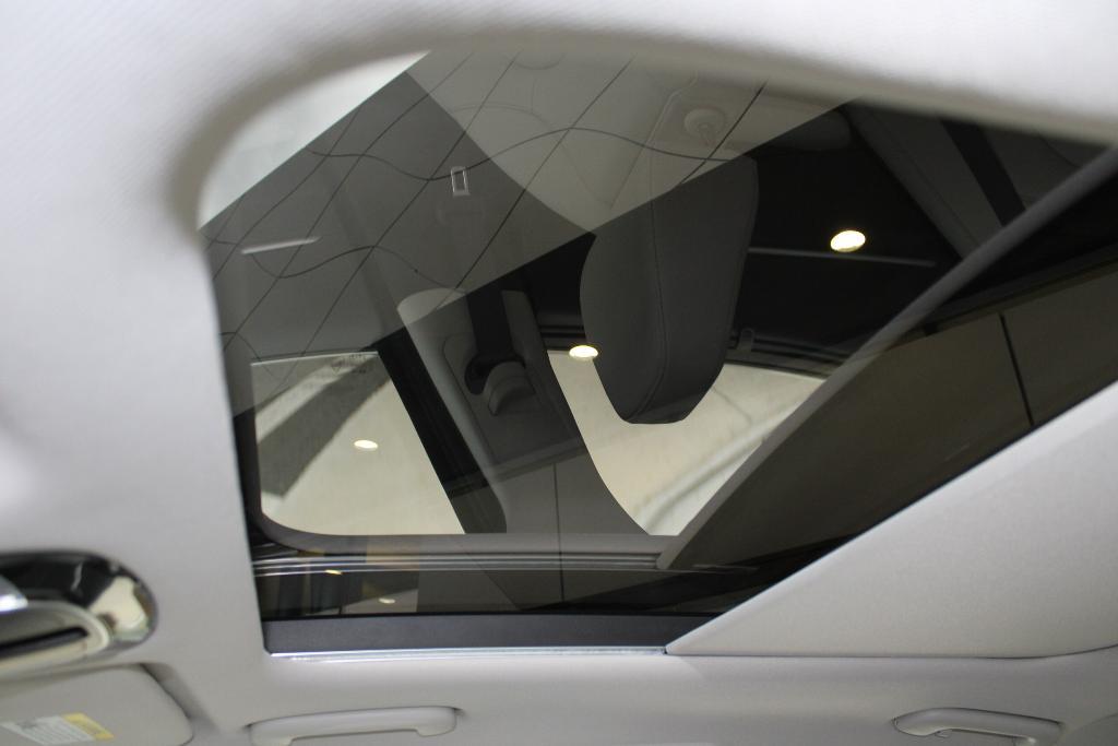 new 2025 Hyundai Sonata Hybrid car, priced at $37,637